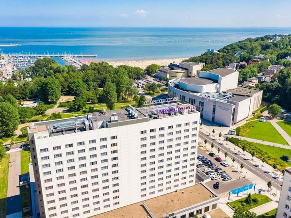 Bo på hotell i Gdynia nära strand och centrum
