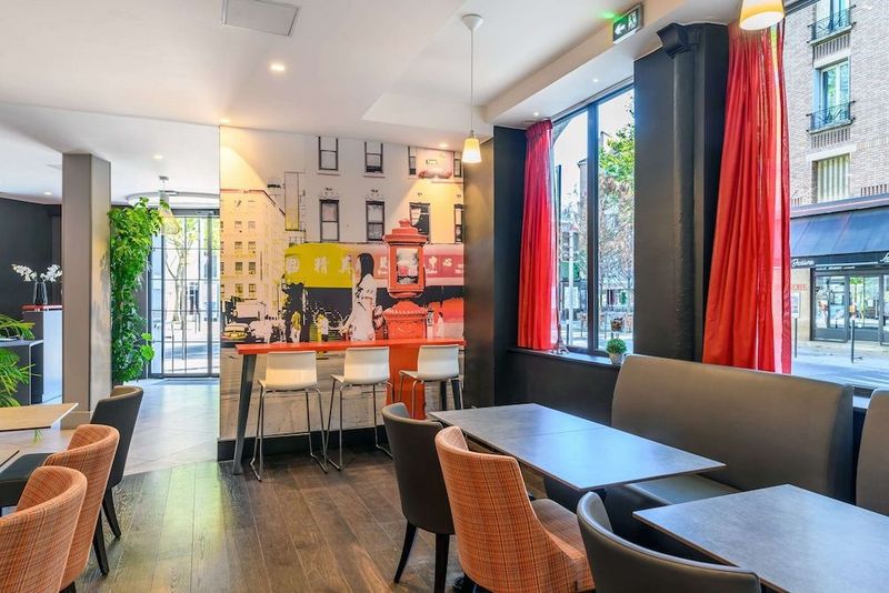 Comfort Hotel Sixteen Paris Montrouge - Image 7