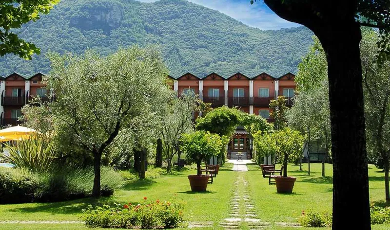 Iseolago Hotel & SPA
