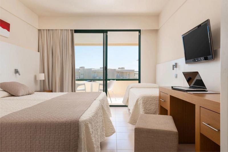 Welikehotel Marfil Playa - Image 2