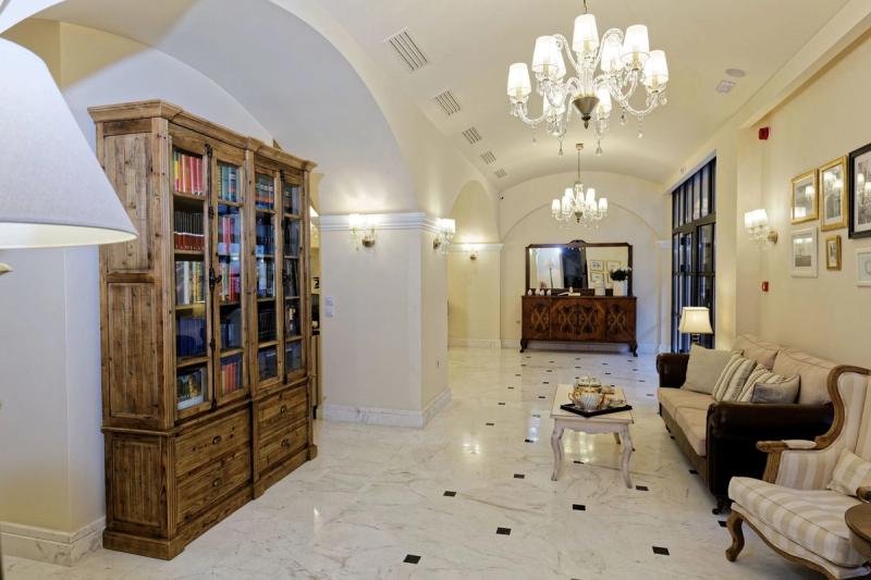 Ionia Suites - Image 7