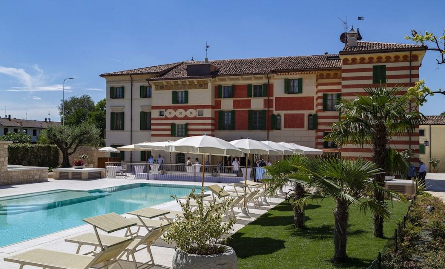 Villa Zoppi - Relais Di Charme ligger udenfor Verona og har perfekte rammer for en romantisk voksenferie.