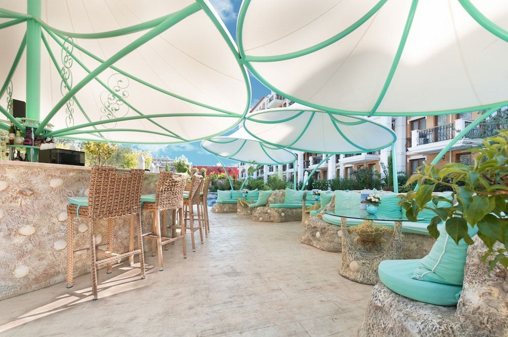 Harmony Suites Grand Resort - Image 8
