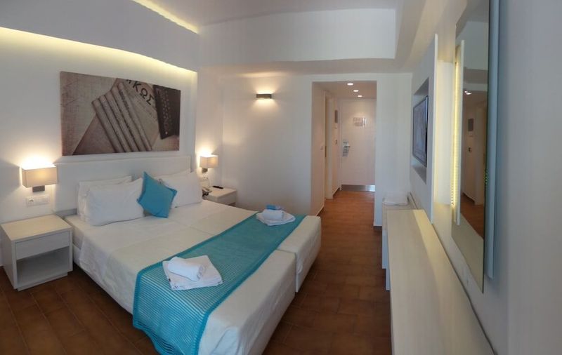 Cosmopolitan Hotel - Image 3