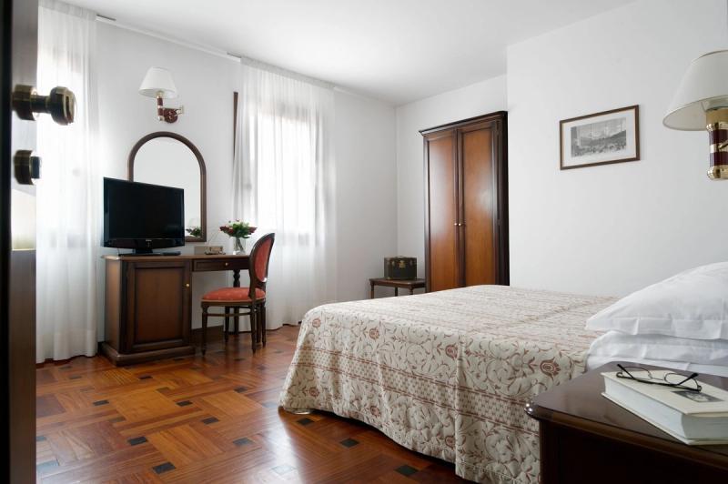 Villa Pace Park Hotel Bolognese - Image 10