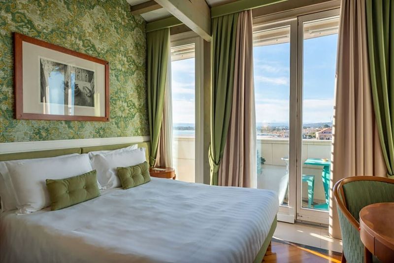 Grand Hotel Ortigia - Image 3