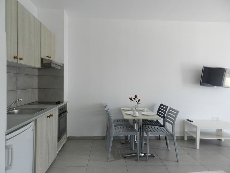 Evabelle Napa Hotel Apartments - Image 4