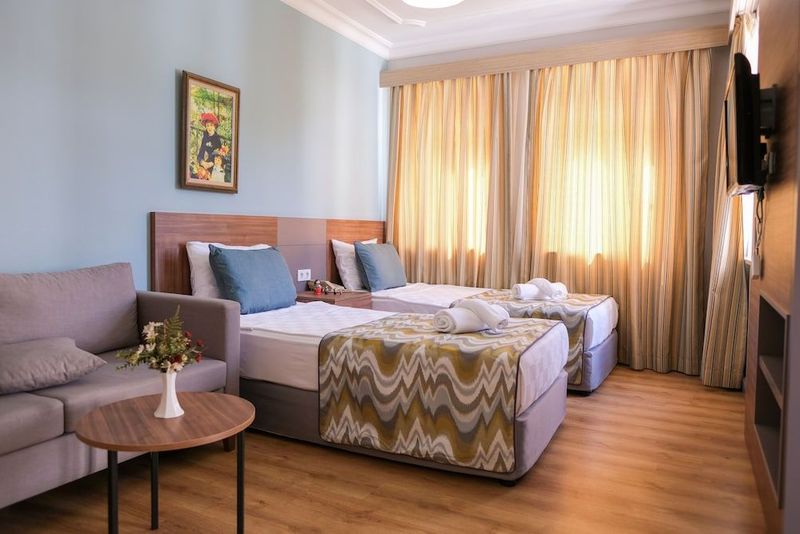 Side Village Hotel - Image 2
