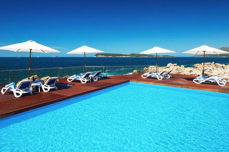 Royal Ariston Hotel
