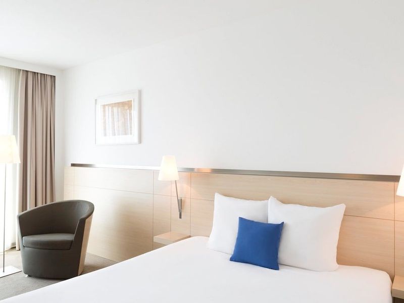 Novotel Berlin Mitte - Image 8
