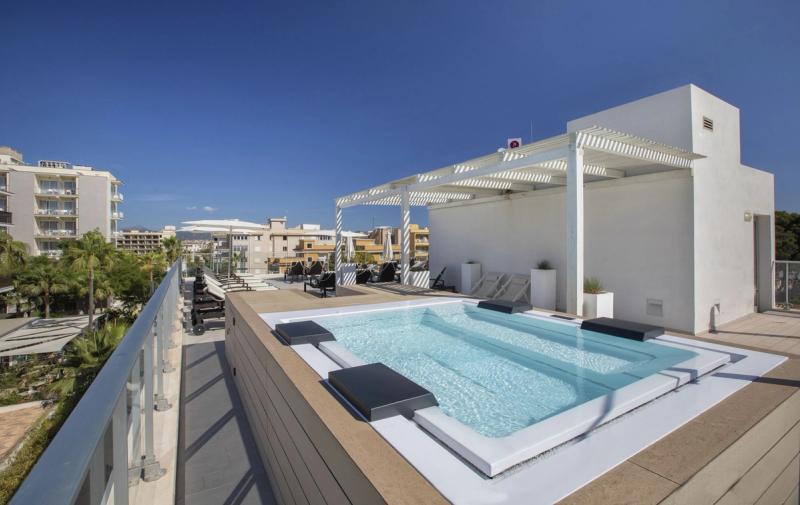 JS Palma Stay - Adults Only - Image 4