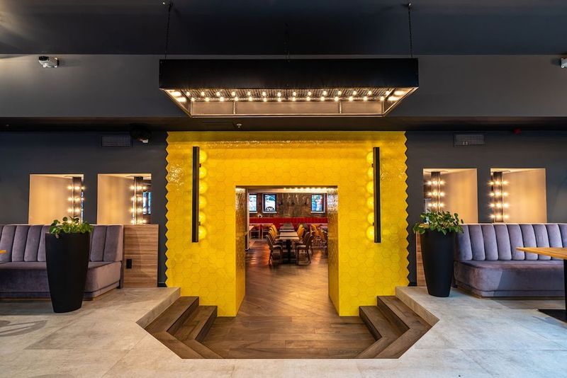 Up Hotel Budapest - Image 10