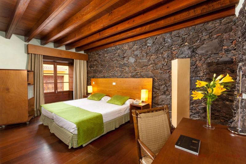 Hotel LIVVO La Quinta Roja - Image 4