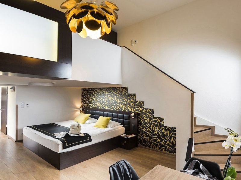 Opera Garden Hotel & Apartments - Image 8