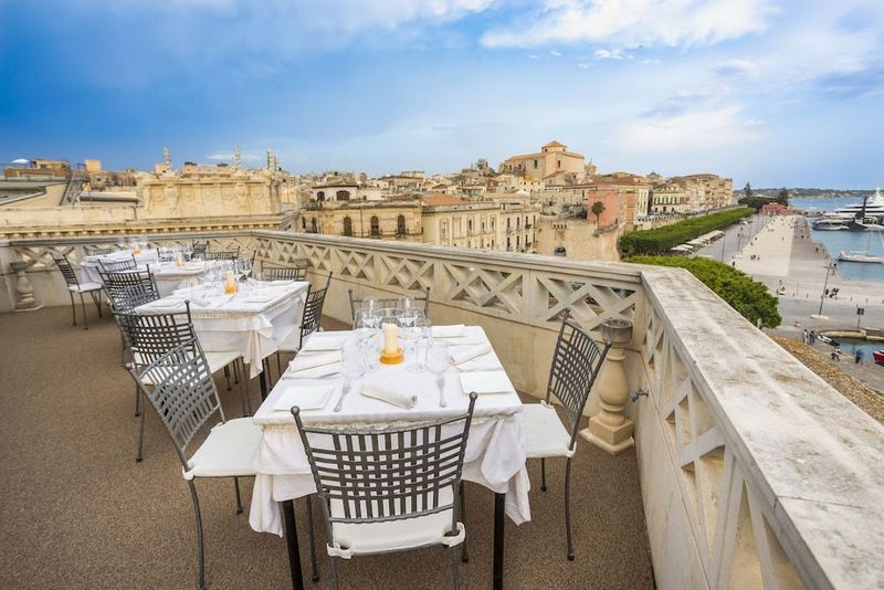 Grand Hotel Ortigia - Image 8
