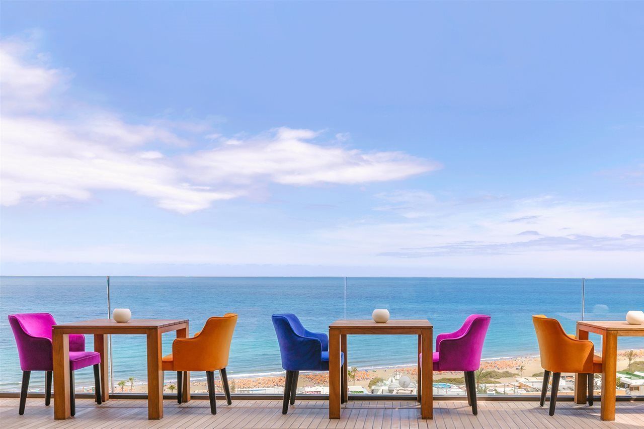 Bohemia Suites & Spa er et hotell for voksne som ligger nær stranden i Playa del Ingles