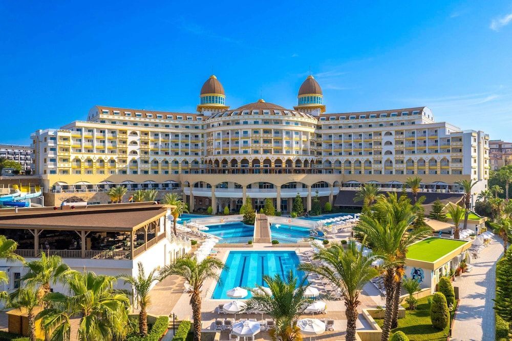 Ta med hele familien på en All Inclusive-ferie i Side i Tyrkia