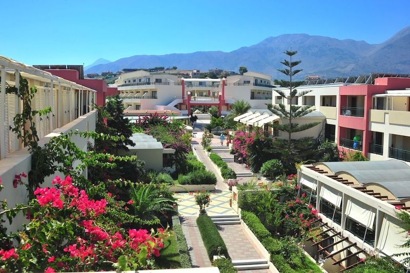 Hydramis Palace Beach Resort - Image 5