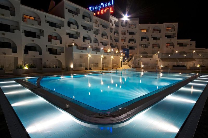 Tropical Sol Apartments - Image 8