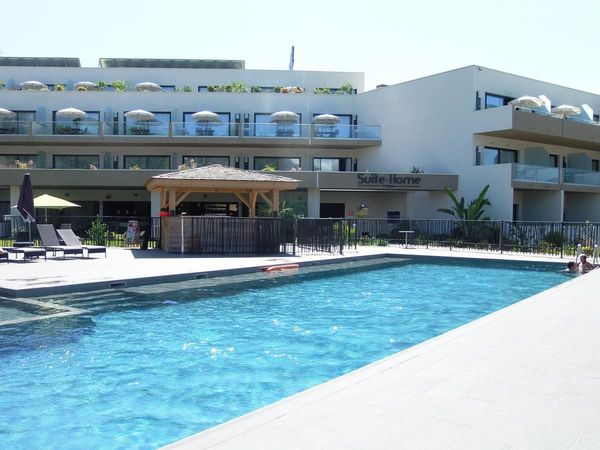Pool på Suite Home Porticcio i Frankrig