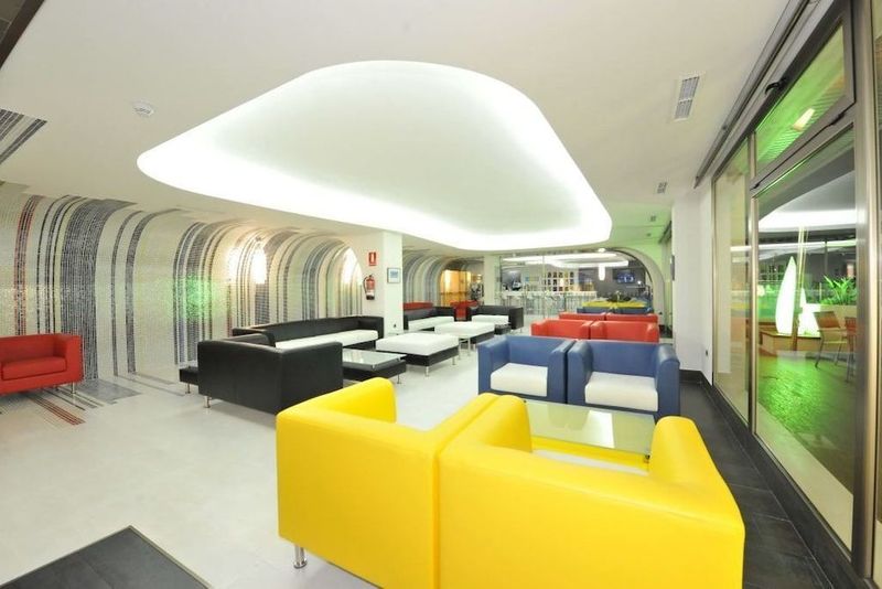 ON Aleta Room - Image 5