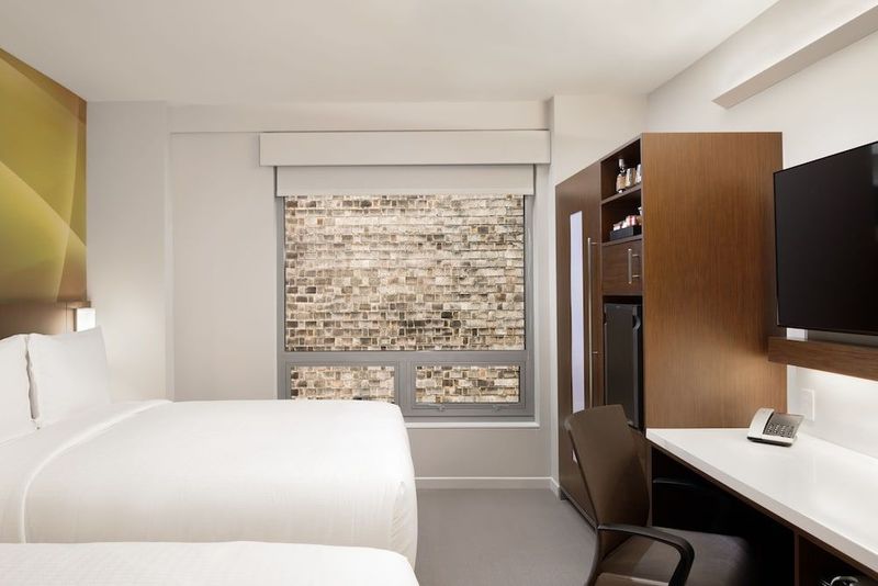 LUMA Hotel Times Square NYC - Image 7