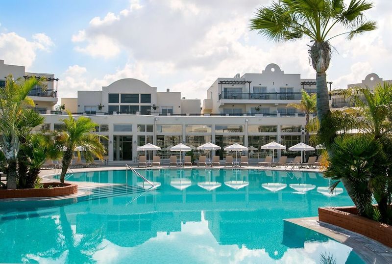 Louis Paphos Breeze - Image 6