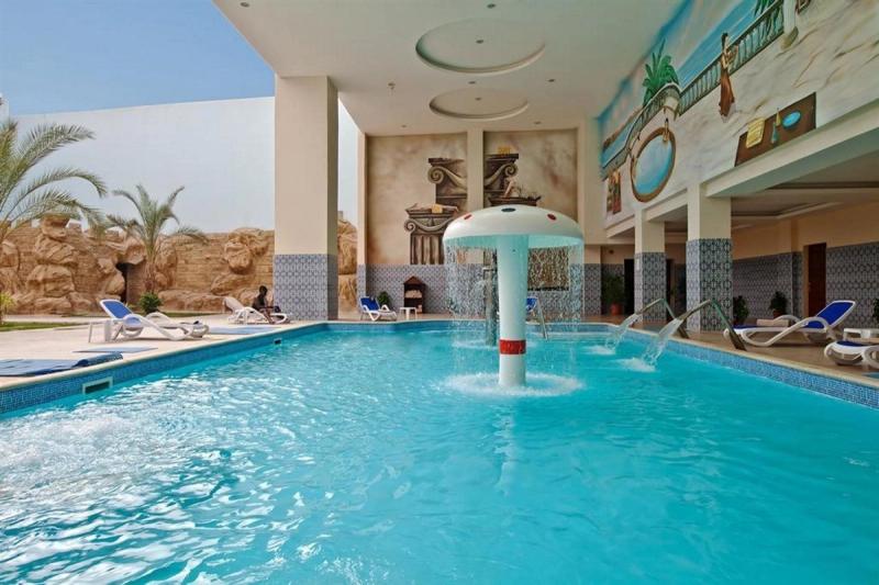 Titanic Beach Spa & Aqua Park - Image 6