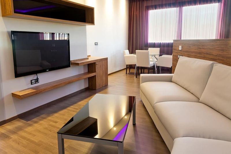 Hotel Dna Monse - Image 9