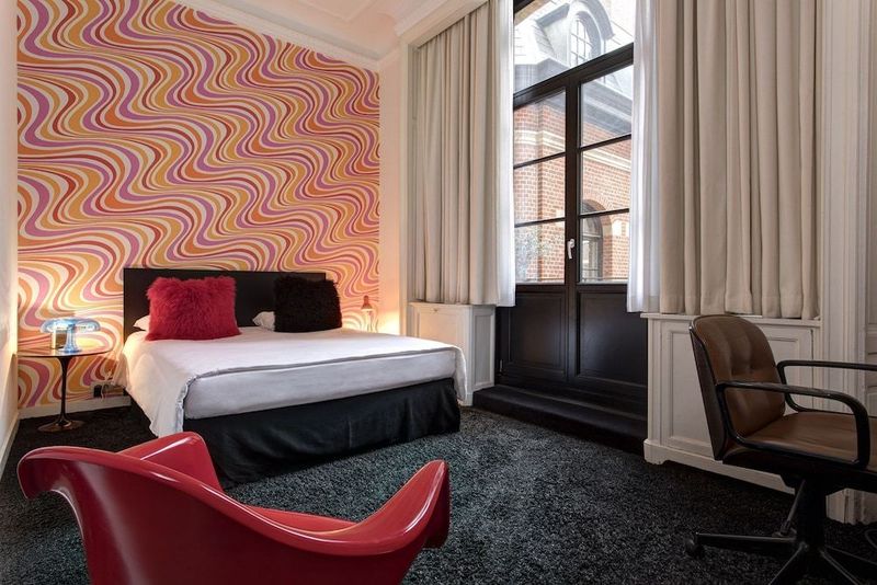 Vintage Hotel - Image 3