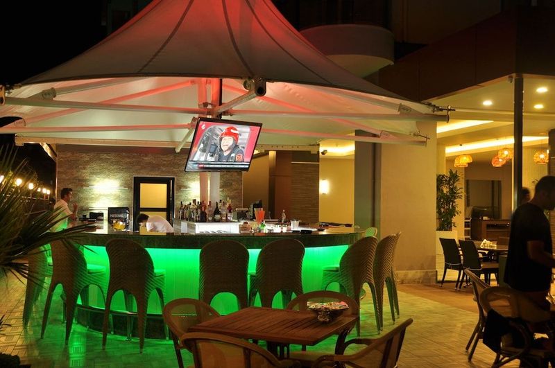 Vega Green Apart Hotel - Image 9