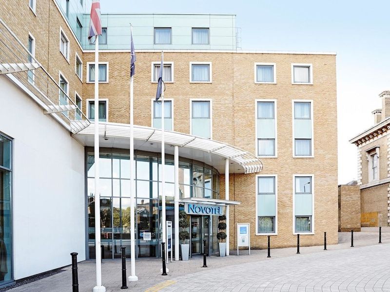 Novotel London Greenwich - Image 2
