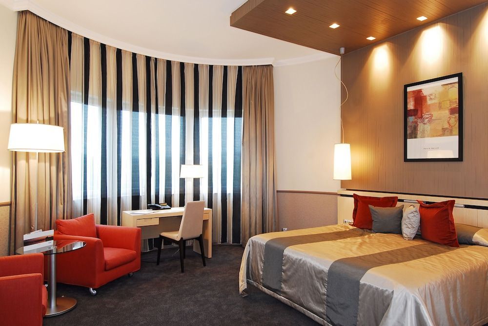 Mamaison Hotel Andrassy - Image 4