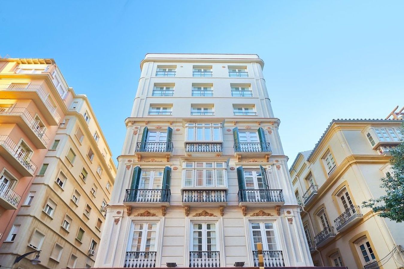 Tandem Soho Suites ligger centralt i Malaga och erbjuder semesterlägenheter med privat kök.