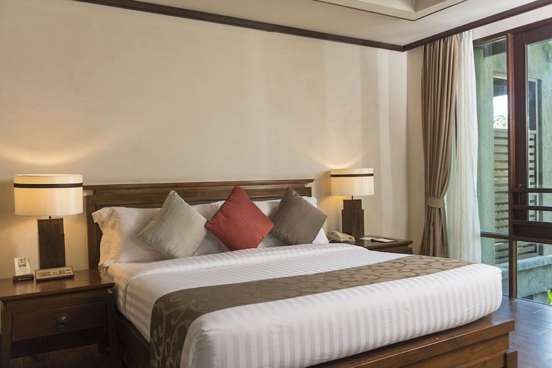 Nora Buri Resort & Spa - Image 2