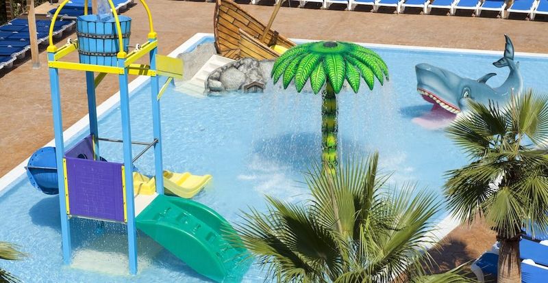 Club del Sol Hotel & Apartments - Image 8