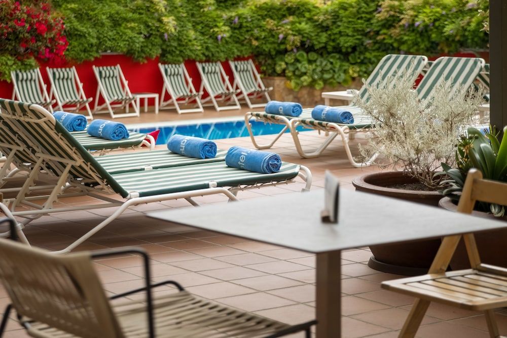 Aqua Hotel Bertran Park - Image 9