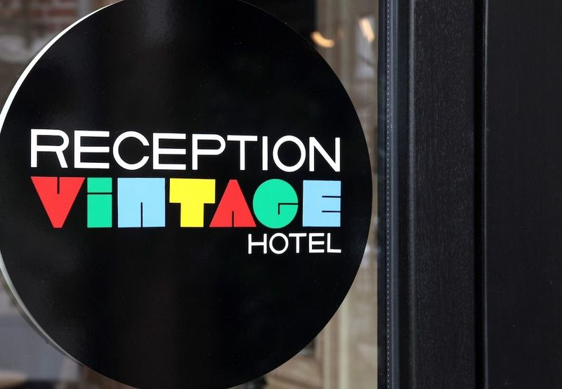 Vintage Hotel - Image 8
