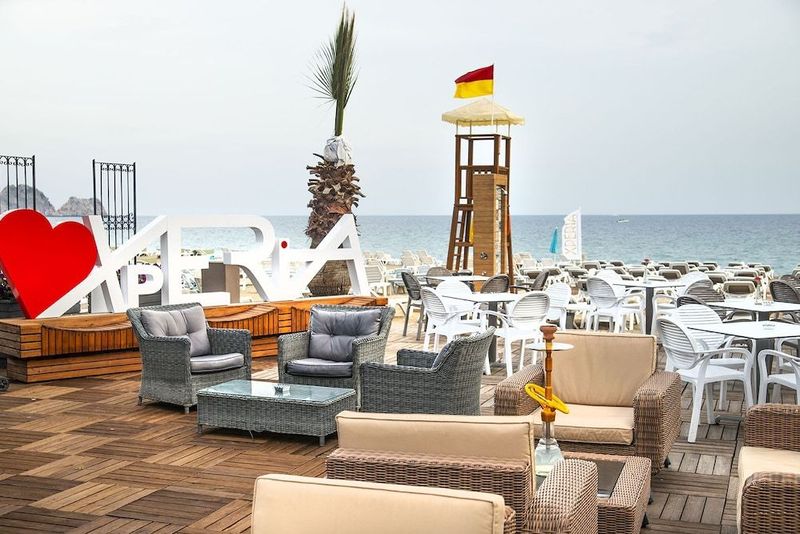 Xperia Saray Beach - Image 7
