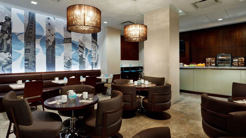 bar / lounge paa Distrikt Hotel