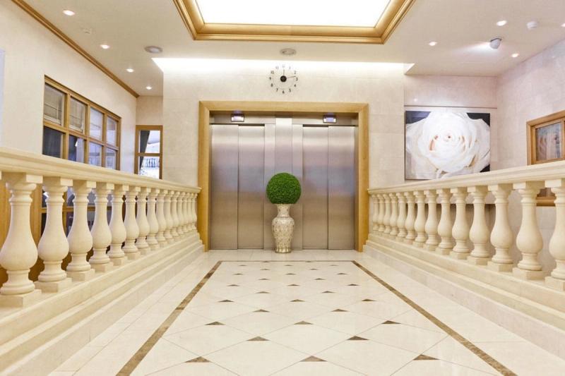 Le Chatelain Hotel - Image 8