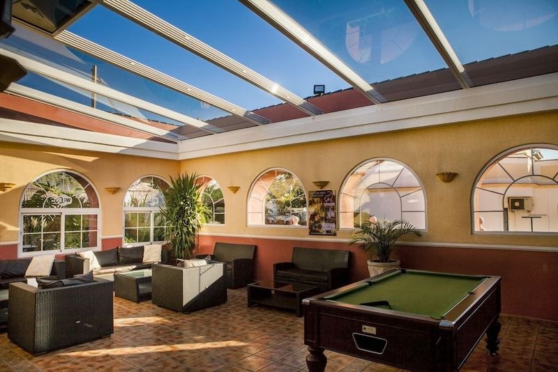 Hotel Los Arcos - Image 10