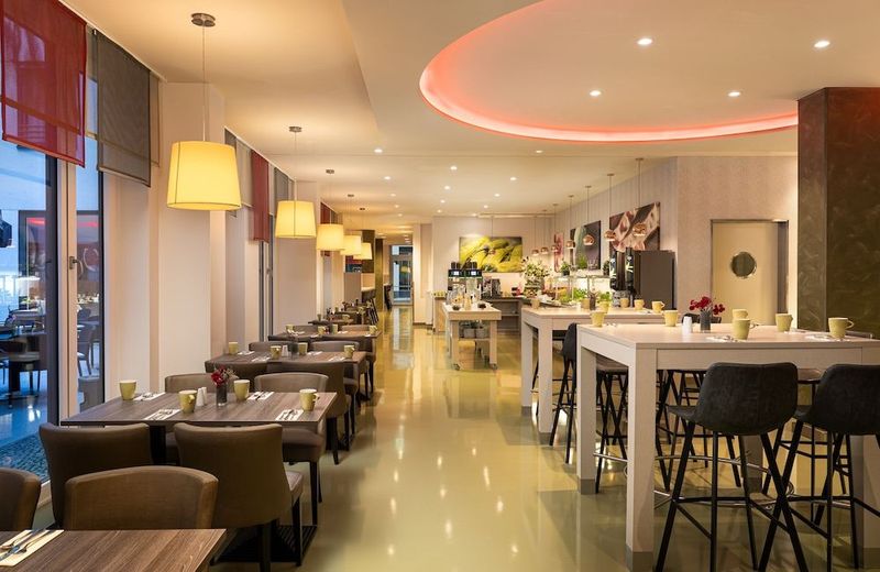 Leonardo Hotel Berlin Mitte - Image 4