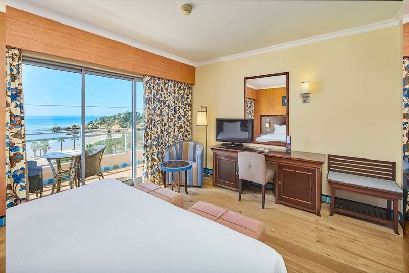 Grande Real Santa Eulalia Resort & Hotel Spa - Image 8