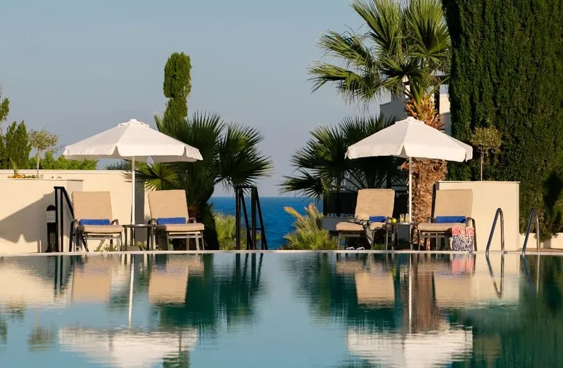 Louis Paphos Breeze