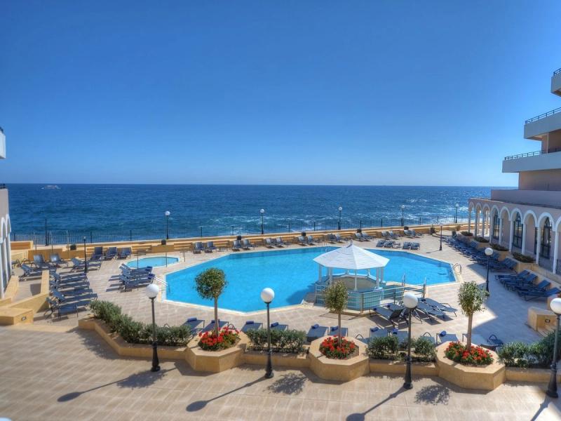 Radisson Blu Resort Malta St Julians - Image 4