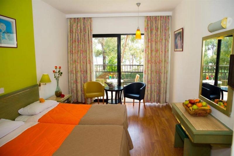 Park Beach Hotel - Image 7