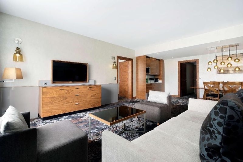 DoubleTree by Hilton Krakow Hotel & Convention Center - Image 4