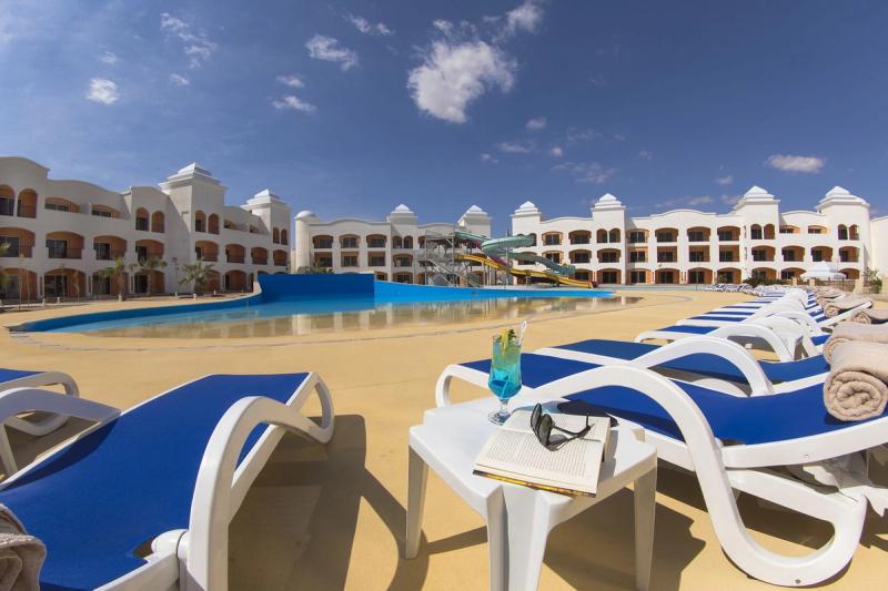 Naama Waves Hotel - Image 4