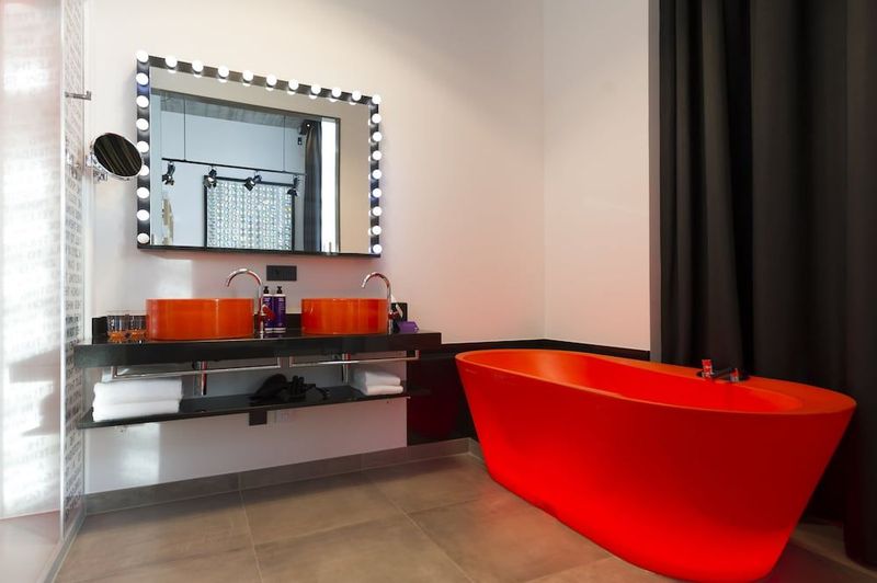 Jaz Hotel Amsterdam - Image 7
